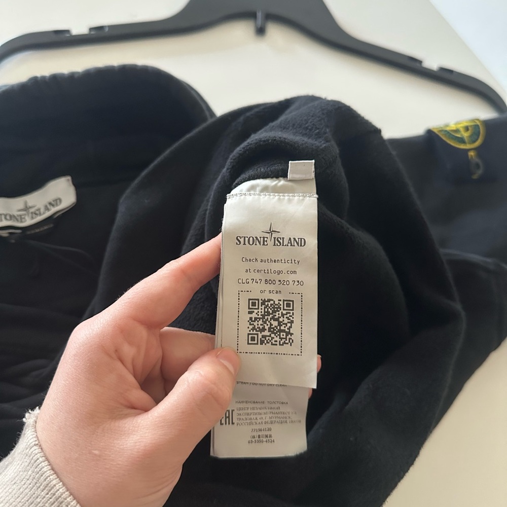 Stone Island Black Patch Logo Pullover Hoodie Kan… - image 6